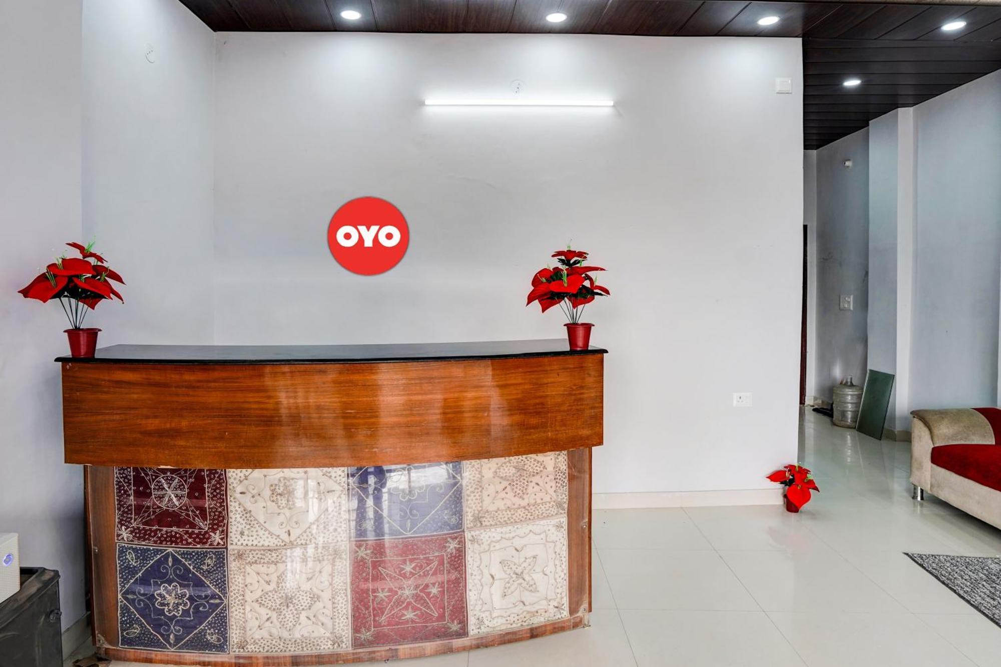Oyo Flagship Evergreen Tower Hotel Газиабад Экстерьер фото
